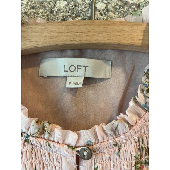 Floral Pink Smocked Sleeveless Blouse With Ruffled Details By Loft Size S - Picture 2 of 5